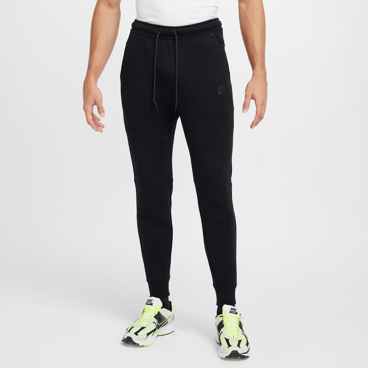 Nike Tech Fleece Joggers (Black)