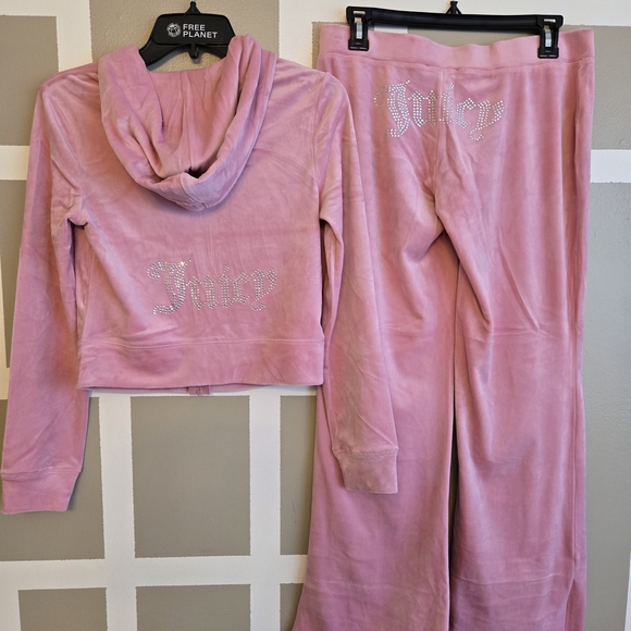 Juicy Couture Velour Tracksuit (Rose)