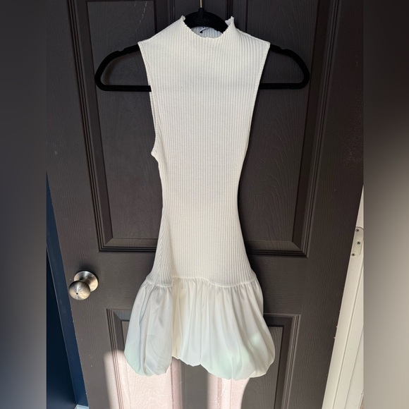 Zara Bubble Hem Mini (White)